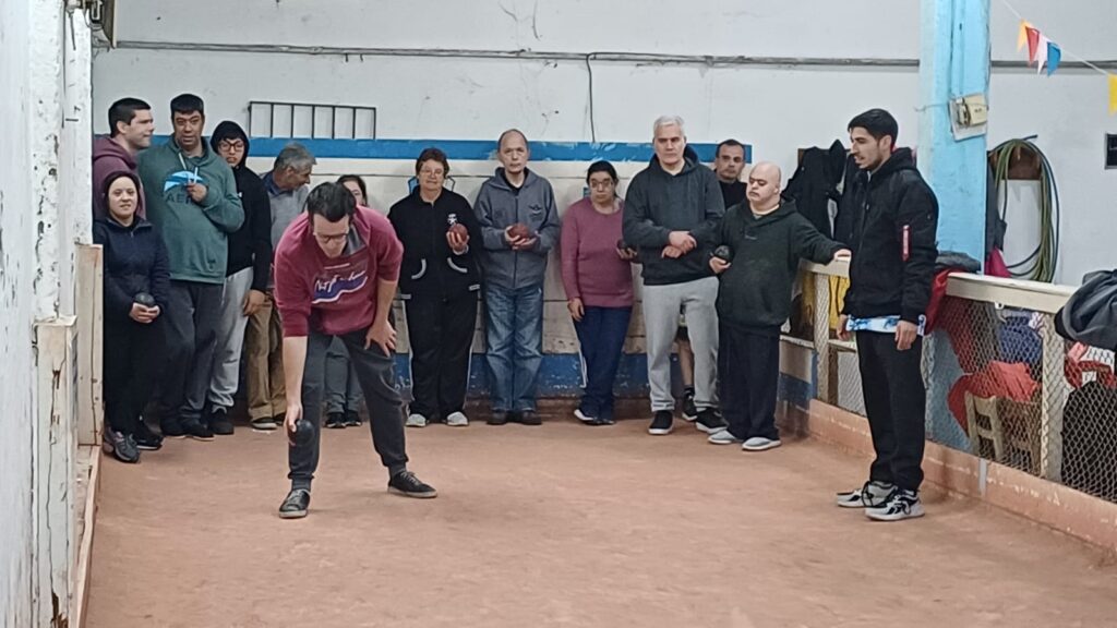 LA ESCUELA DE DEPORTE ADAPTADO AMPLÍA SU OFERTA CON BOCHAS