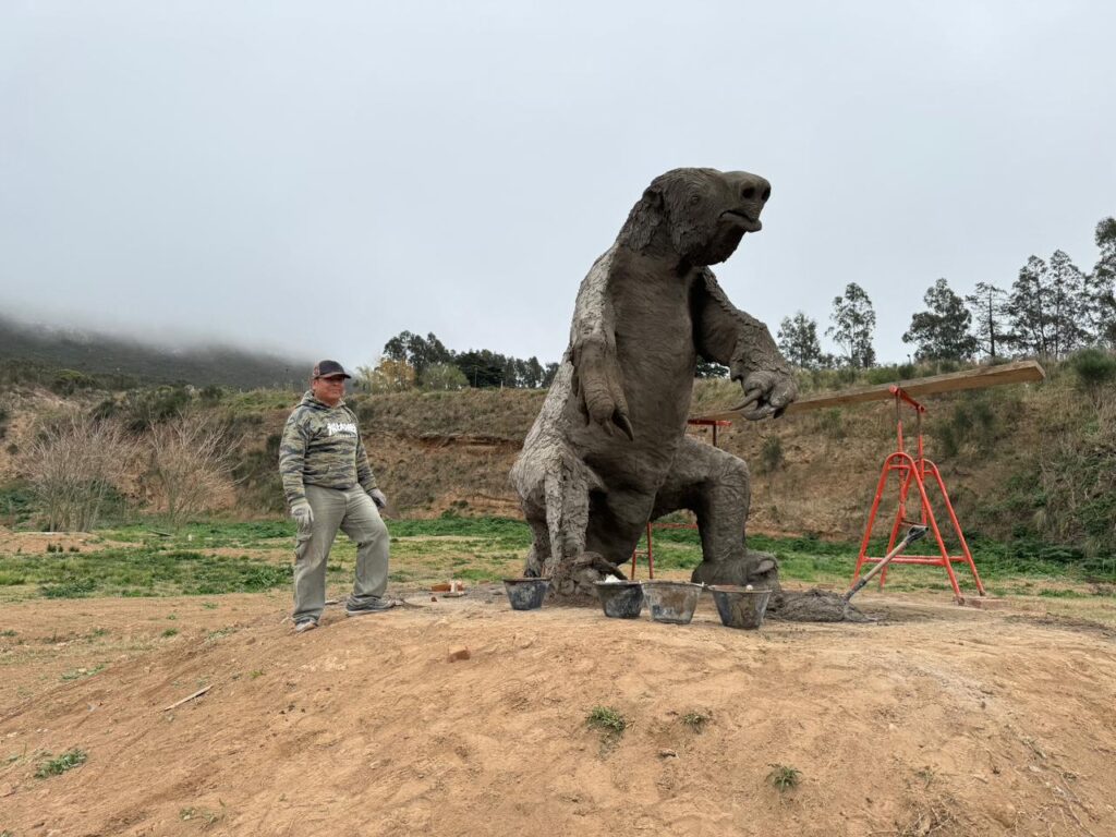 NUEVA REPRESENTACION DE LA MEGAFAUNA EN EL GEOPARQUE PUN ANTÜ