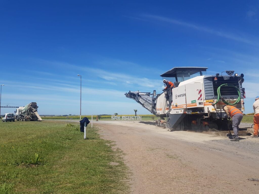 TRABAJOS DE BACHEO EN EL ACCESO A SAN AGUSTÍN