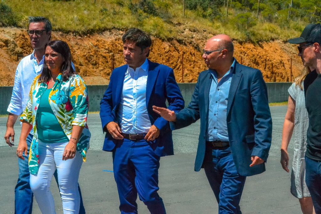 EL GOBERNADOR AXEL KICILLOF RECORRIÓ EL AUTÓDROMO E INAUGURÓ CENTRO UNIVERSITARIO