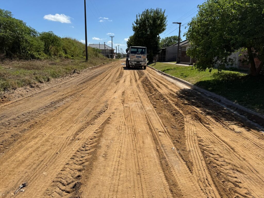 MEJORAMIENTO Y MANTENIMIENTO DE CALLES DE TIERRA