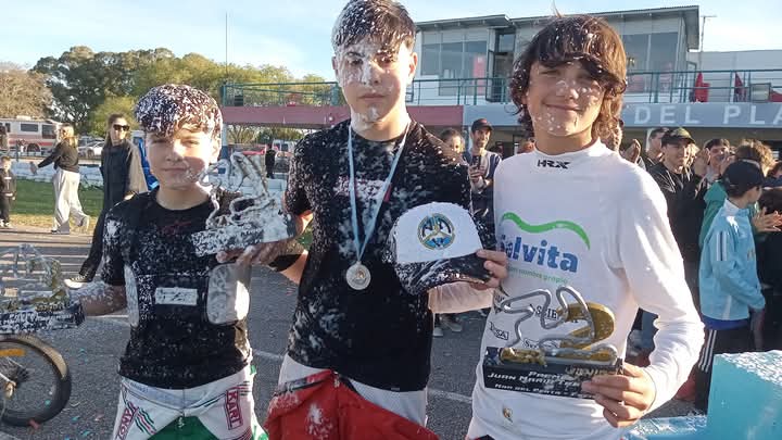 BUENOS RESULTADOS DE KARTISTAS LOCALES
