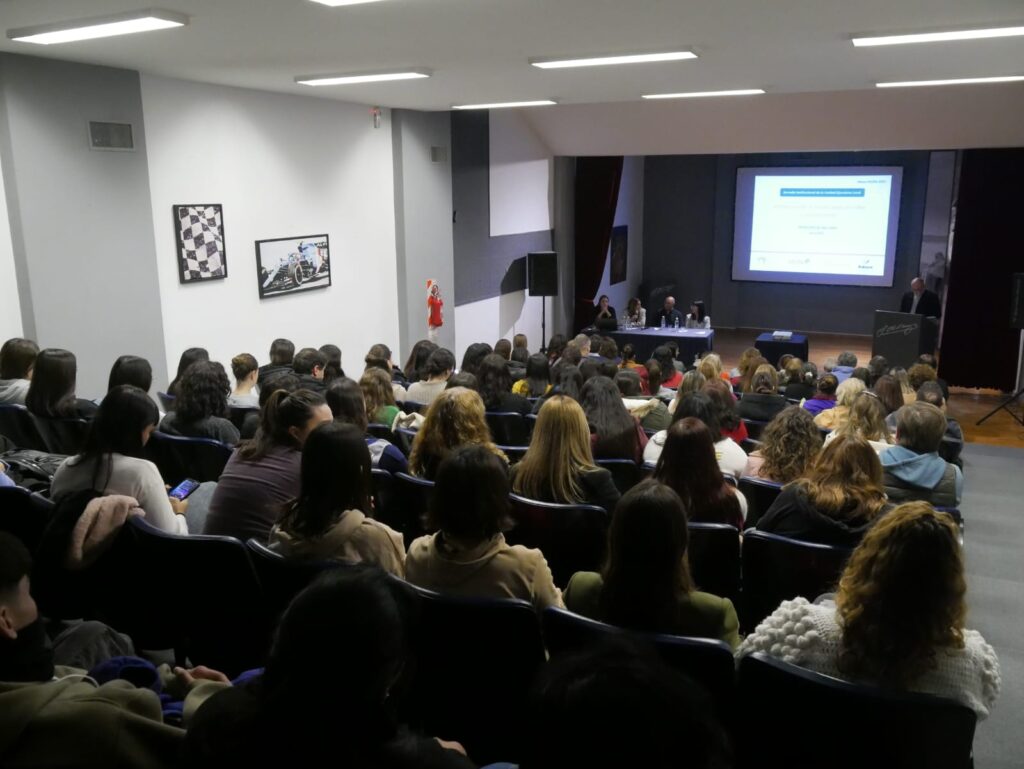 PAOLA MORENO: “DEBEMOS TRABAJAR UNIDOS PARA PROYECTAR UN FUTURO MEJOR Y PODER LEGARLES A LOS NIÑOS UN MUNDO DONDE PUEDAN CRECER COMO PERSONAS PLENAS”