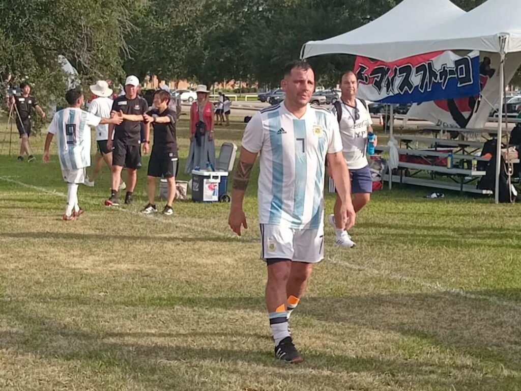 GASTÓN IBARGÜENGOITÍA SE DESTACA EN ESTADOS UNIDOS