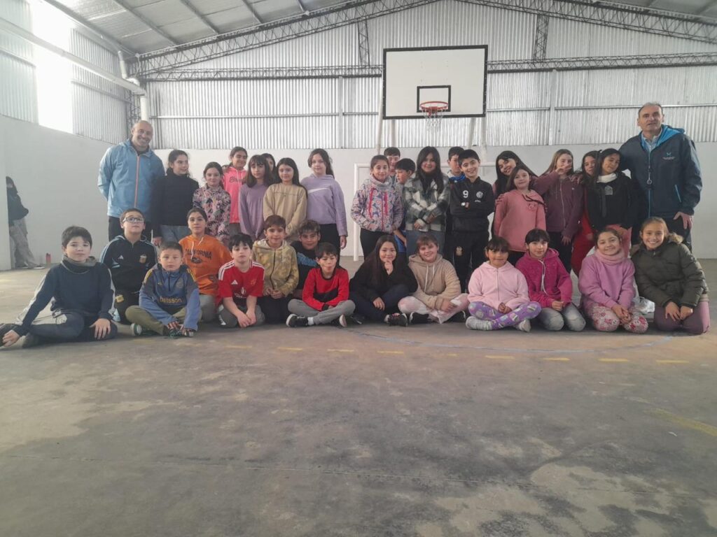 ATLETISMO EN LAS ESCUELAS” PASÓ POR LA PRIMARIA N°4