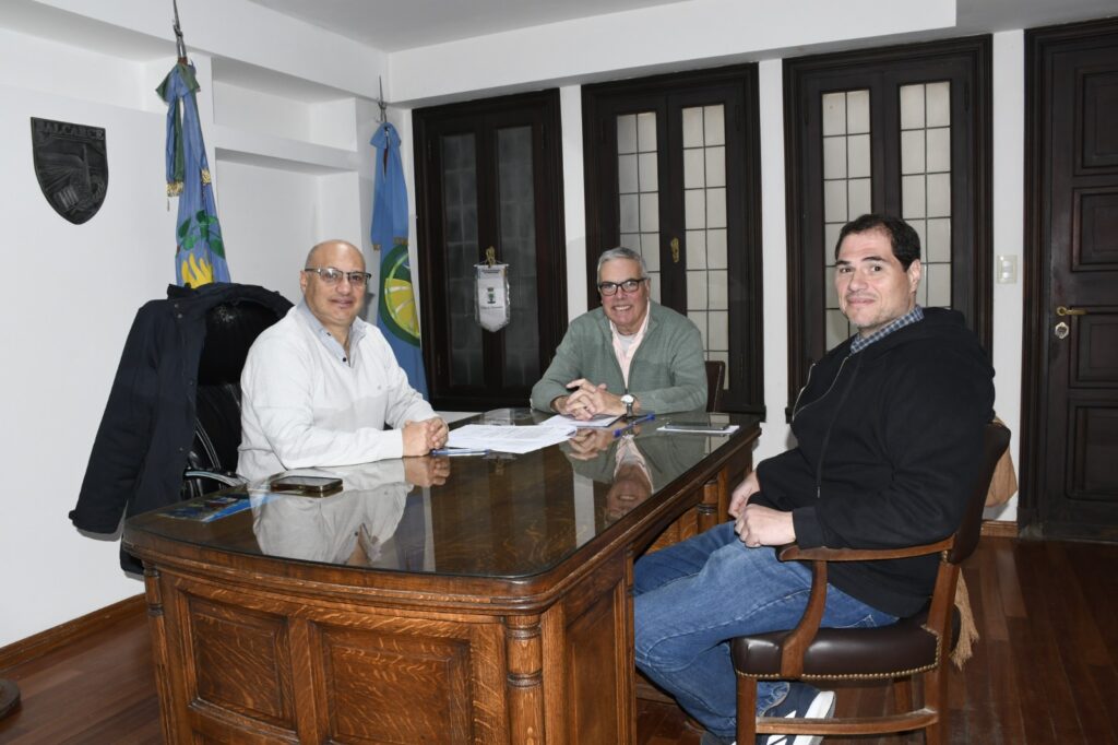 SE FIRMÓ CONTRATO PARA FORTALECER LA CAPACITACIÓN EN SEGURIDAD Y PREVENCIÓN EN ESCUELAS