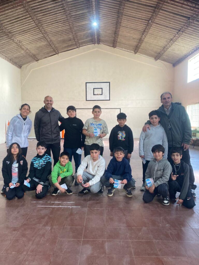 EL ATLETISMO SIGUE PRESENTE EN LAS ESCUELAS