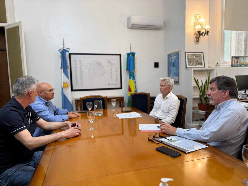 REUNIÓN DE TRABAJO CON AUTORIDADES PROVINCIALES: INFRAESTRUCTURA EDUCATIVA Y SEGURIDAD VIAL EN AGENDA