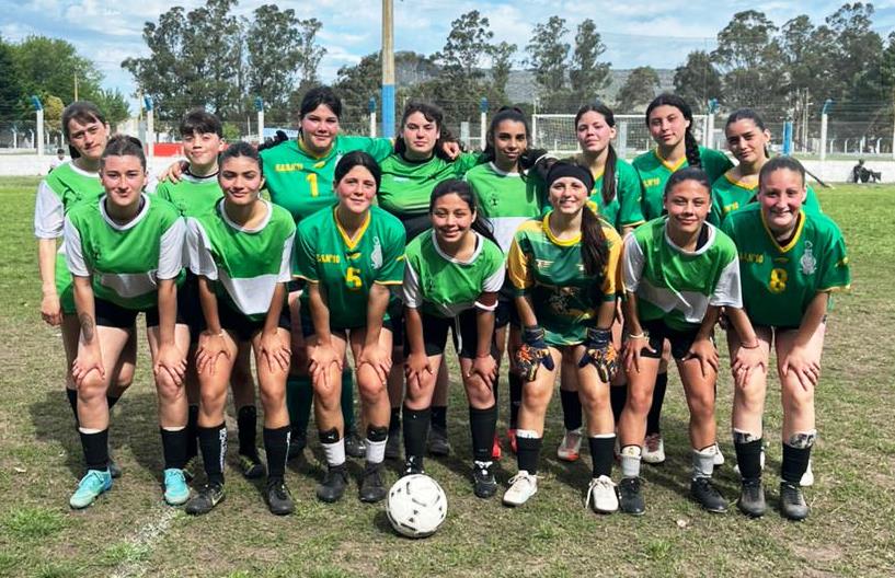 ESTUDIANTINA: EEST N° 1 Y EES N° 7 TRIUNFARON EN FÚTBOL