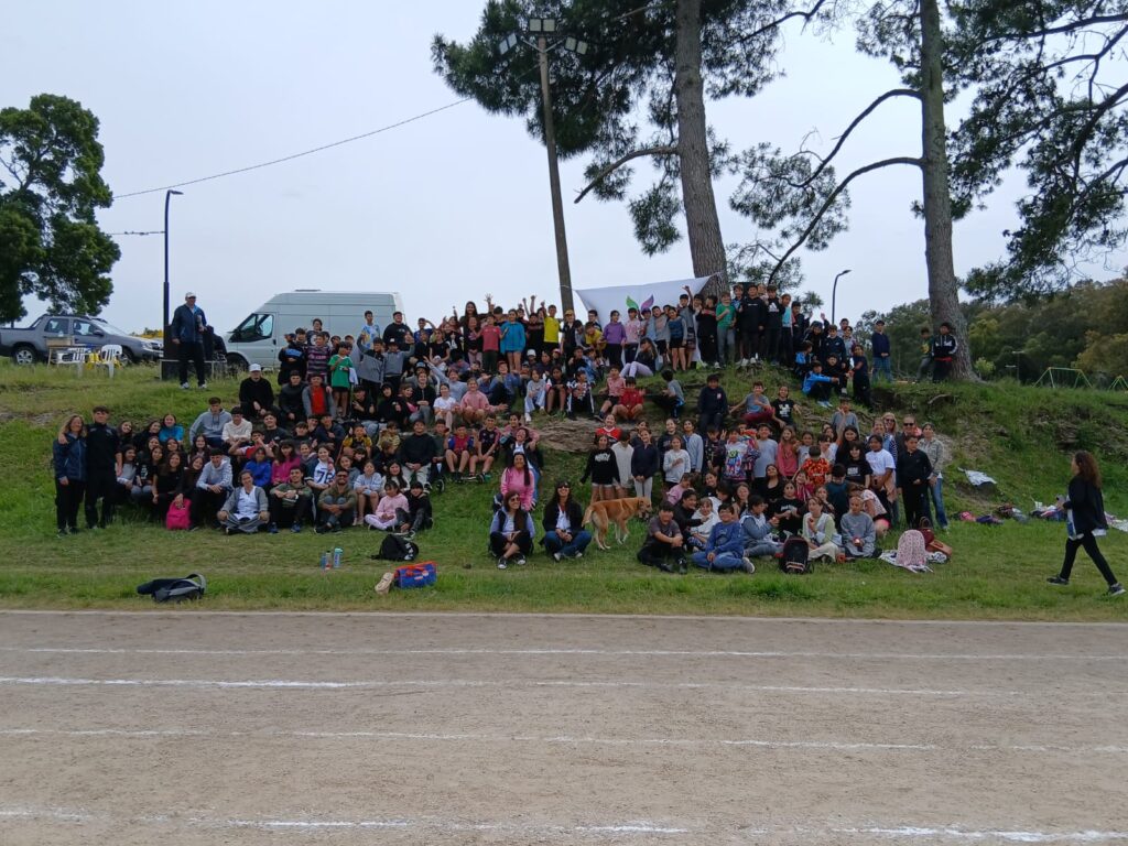 GRAN CIERRE DE ATLETISMO POR TU ESCUELA