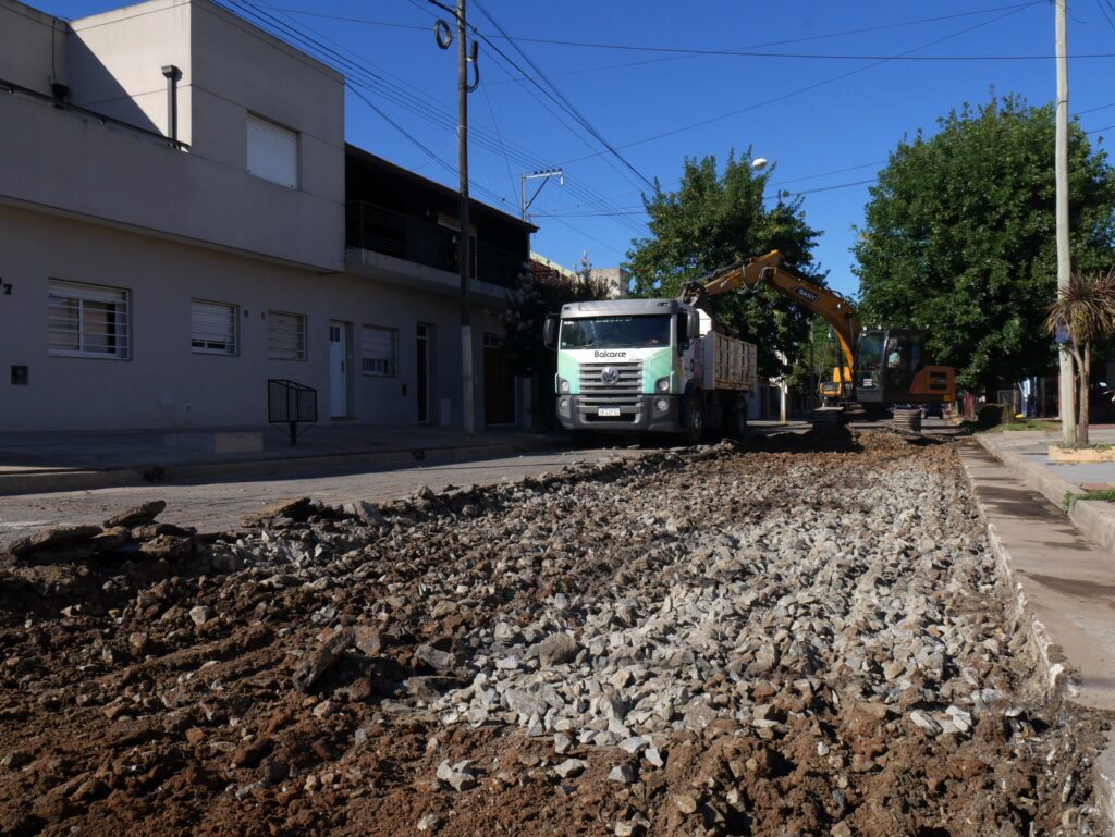 COMENZÓ EL DESMONTAJE DEL PAVIMENTO EN CALLE 22