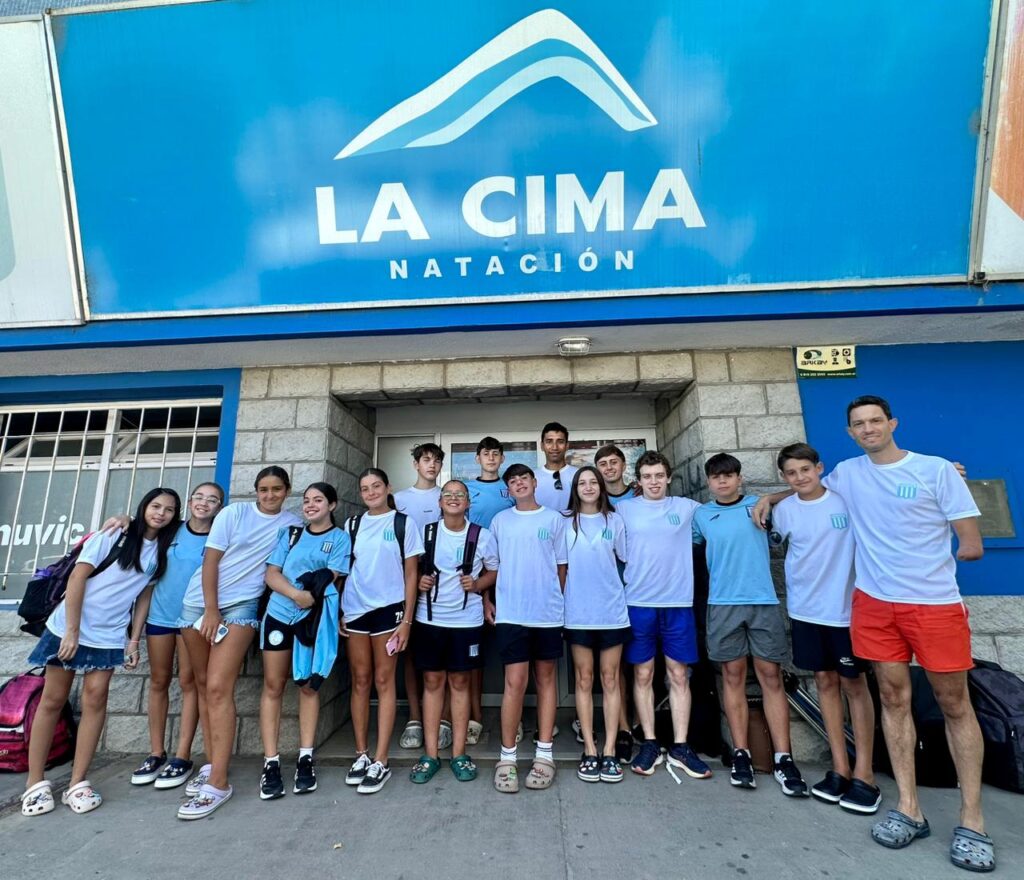 RACING CLUB FUE SEGUNDO EN TORNEO REGIONAL DE NATACIÓN