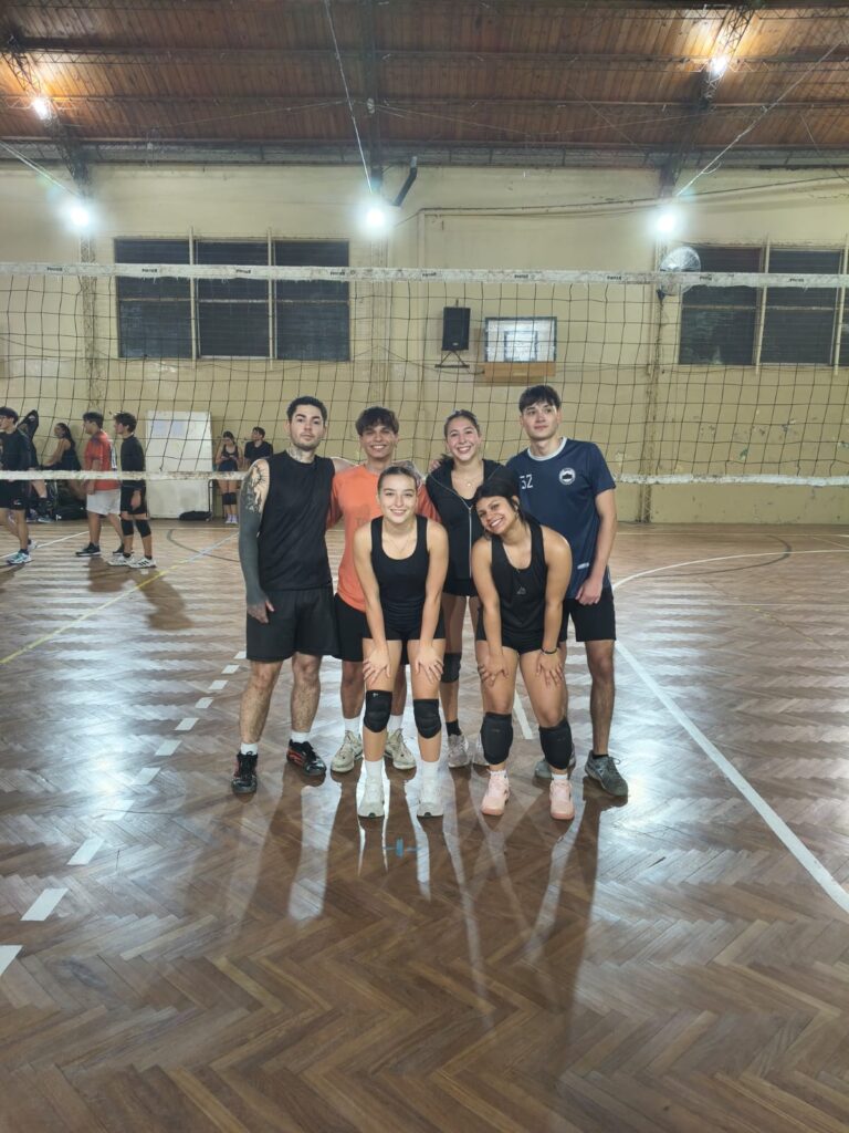 TORNEO NOCTURNO DE VÓLEY