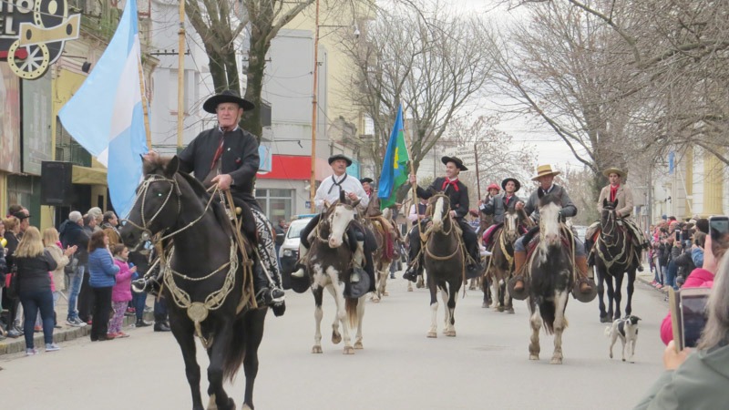 EL DESFILE DEL 9 DE JULIO UNIRÁ EL 150º ANIVERSARIO DE BALCARCE CON LOS 210 AÑOS DE LA INDEPENDENCIA
