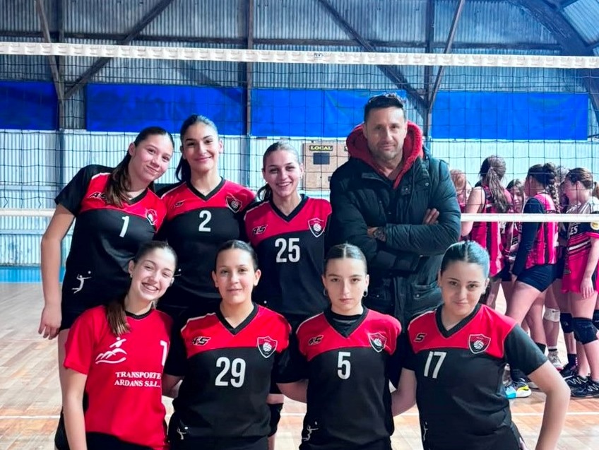 VÓLEY: EQUIPO MUNICIPAL GANÓ EN MAR DEL PLATA