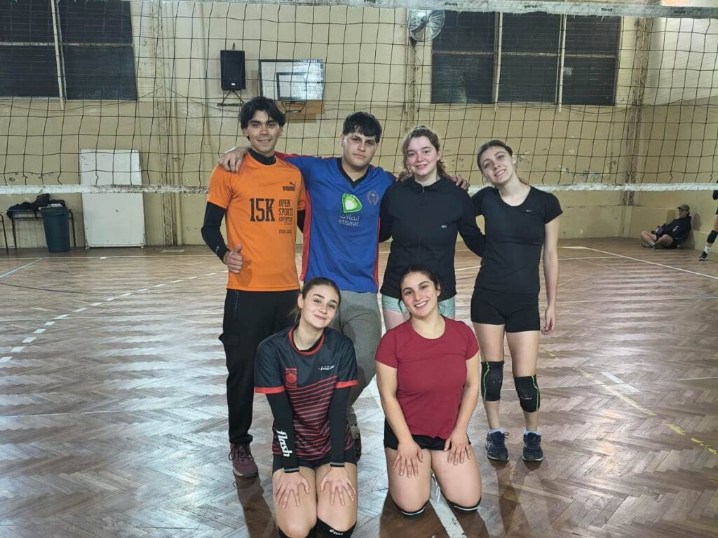 NUEVE EQUIPOS EN EL GRAND PRIX DE VÓLEY