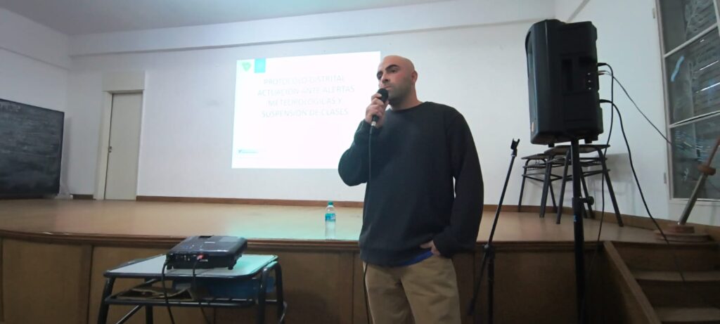 PRESENTARON EL PROTOCOLO DISTRITAL DE ACTUACIÓN ANTE ALERTAS METEOROLÓGICAS Y EVENTUALES SUSPENSIONES DE CLASES