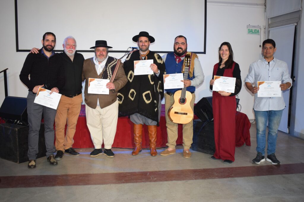 SEGUNDO ENCUENTRO SURERO CELEBRÓ LAS RAÍCES DEL FOLCLORE