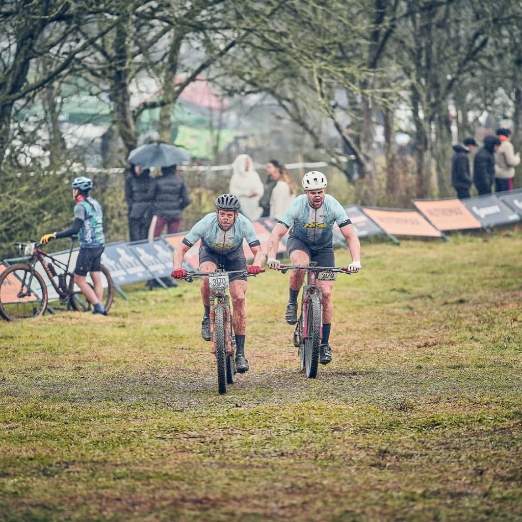 BUENOS RESULTADOS DE BIKERS EN EL TRANSMONTAÑA DE TUCUMÁN