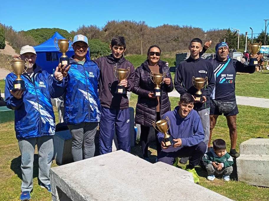 BUENOS RESULTADOS DE ATLETAS BALCARCEÑOS EN MEDIO MARATÓN DE QUEQUÉN