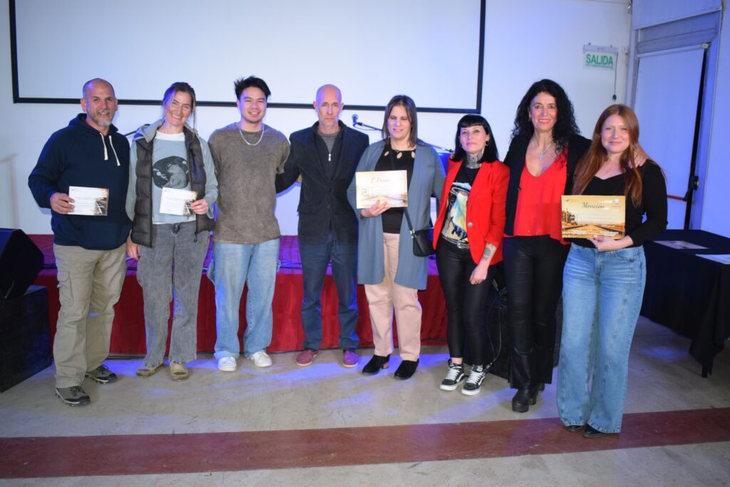 ENTREGÓ DISTINCIONES EL CONCURSO FOTOGRÁFICO DE “AMIGOS DEL RIEL”