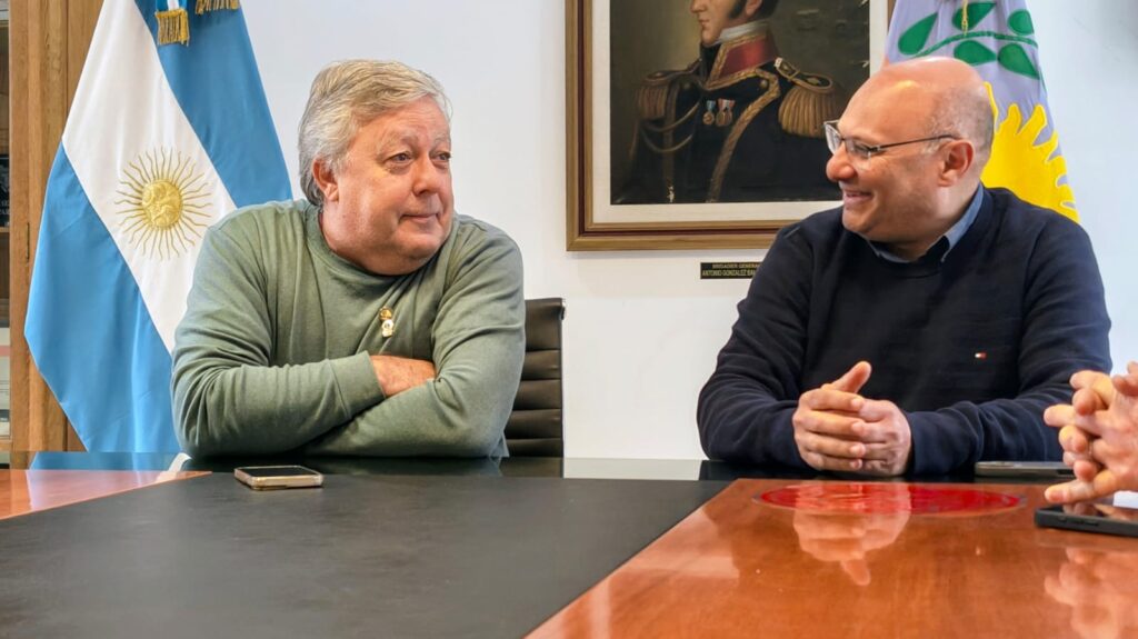 REINO RECIBIÓ A AUTORIDADES DEL CLUB DE LEONES