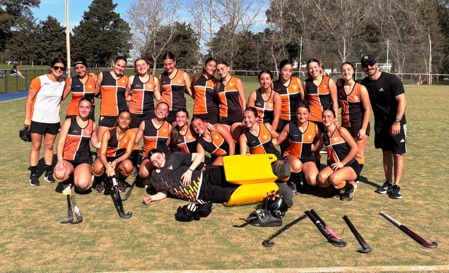 DOBLE FECHA DE HOCKEY PARA CAMPO DE PATO
